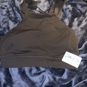 EUC lululemon Strong at Heart Bra. Size 6. Black